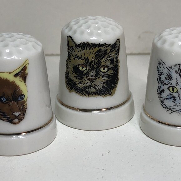 Lot of 6 Porcelain Cat Face Thimbles White Gold Rim SDJ-TG - Picture 3 of 10
